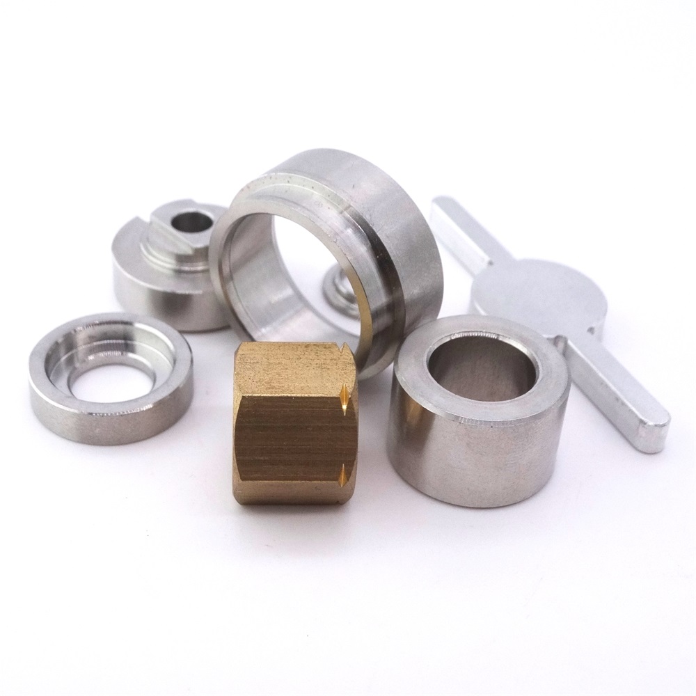 廣東CNC汽車手板模型加工廠，多種表面處理+1天發(fā)貨！