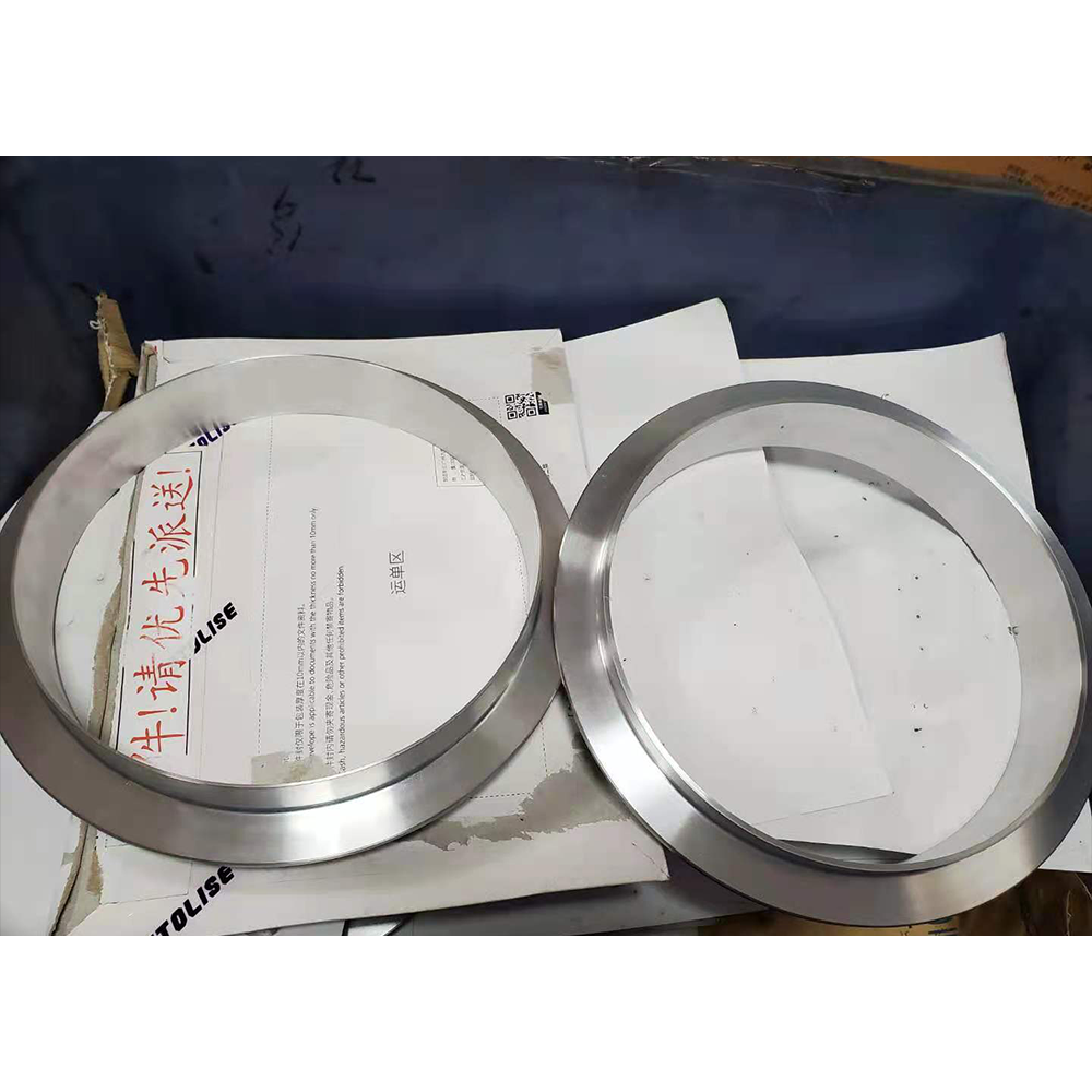 選購(gòu)合適的五軸聯(lián)動(dòng)cnc加工還是看這些！