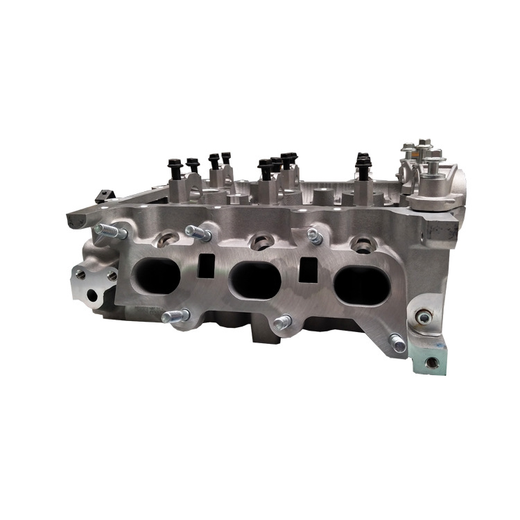 切割工具抵靠它固定在安裝在移動滑動件上的固定裝置中