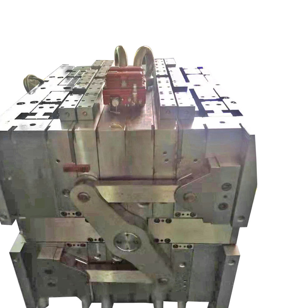 按照編程刀路切割出所需手板零部件